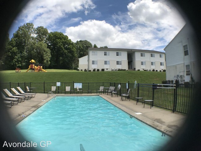 Building Photo - 1351 Avondale Dr
