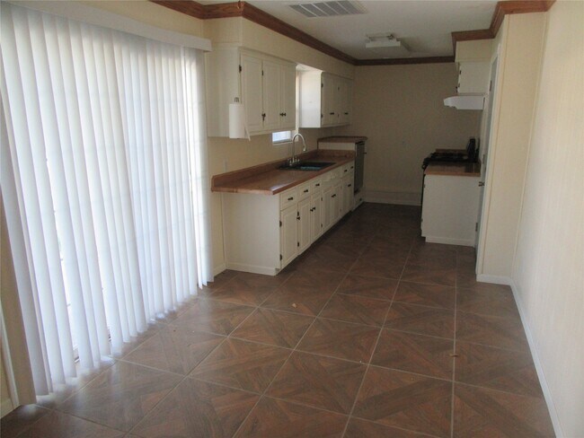 Foto del edificio - 2912 25th St N