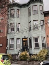 Building Photo - 314 4th St