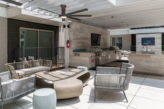 Building Photo - 6400 Washington Ave