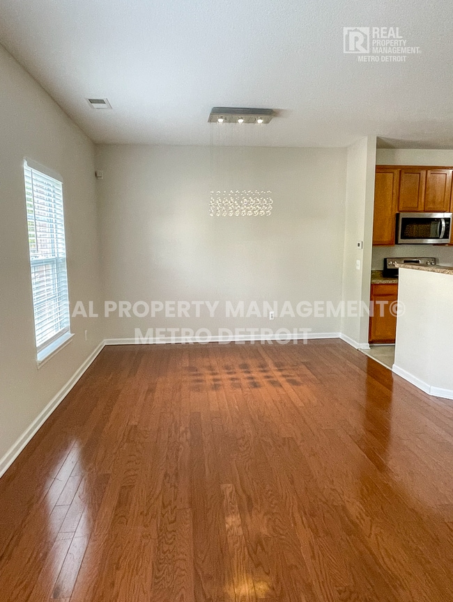 Building Photo - SPRING INTO A NEW HOME