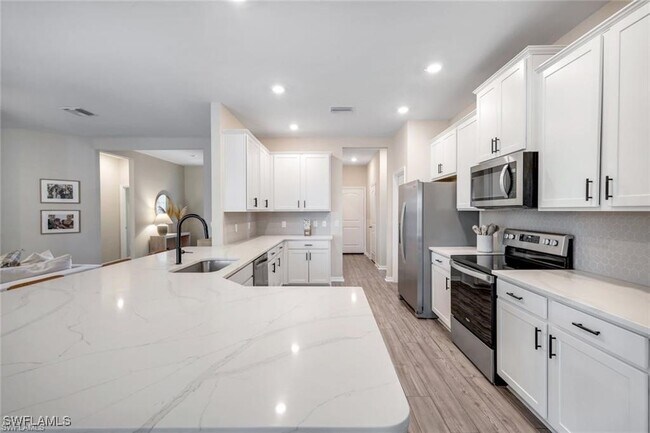 Foto del edificio - 602 SE 22nd Terrace