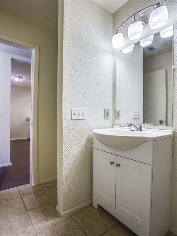 Foto del edificio - 601 Bishop Dr