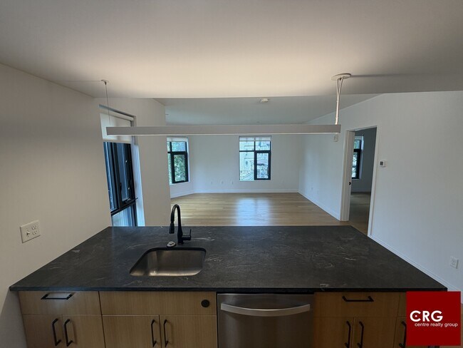 Building Photo - 83-84 Gardner St. Unit U209