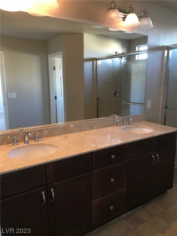 Foto principal - 7072 Adler Falls St