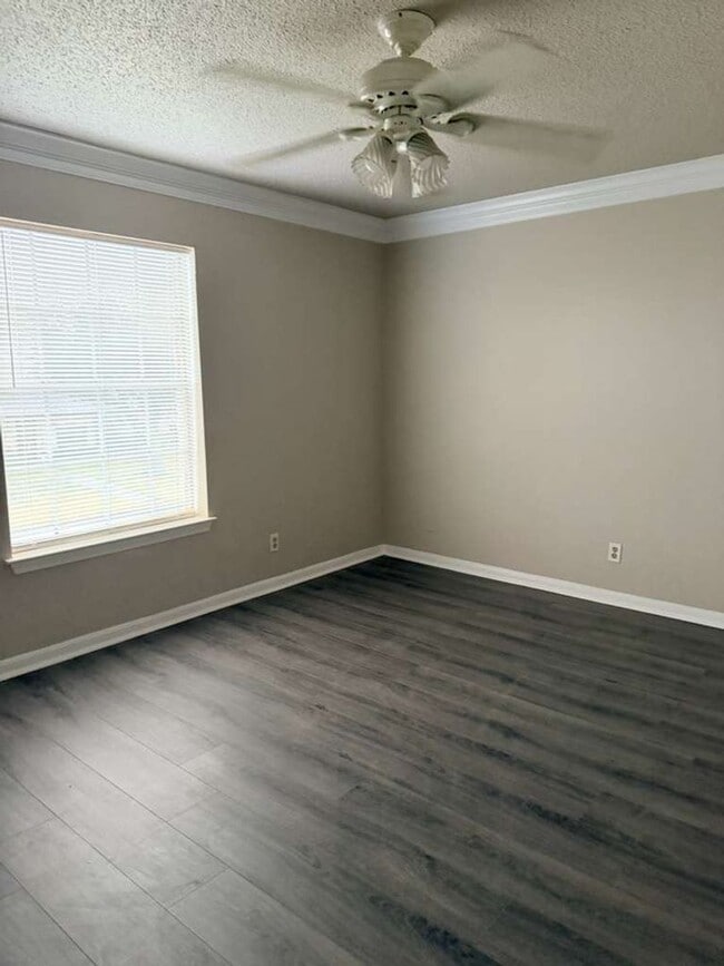 Foto del edificio - 9252 Glen Meadow Ln