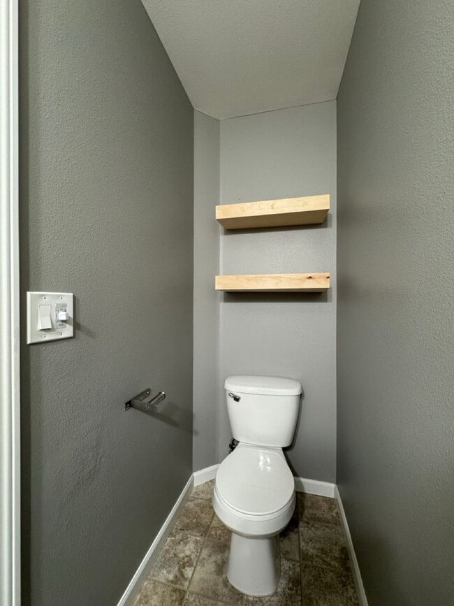 Foto del edificio - Spacious 3BD/2.5BTH Home w/ Modern Upgrade...