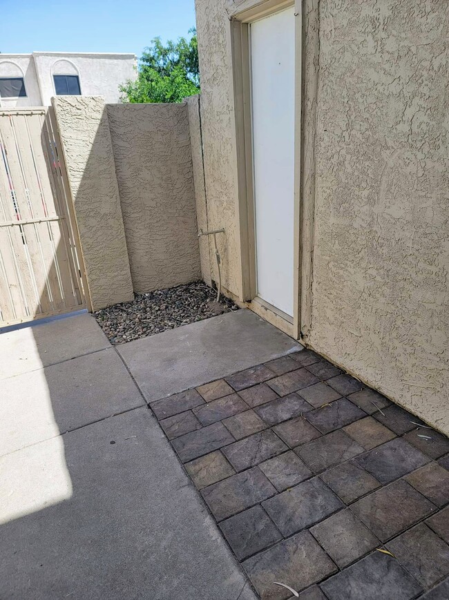 Front Patio - 5441 W Friess Dr