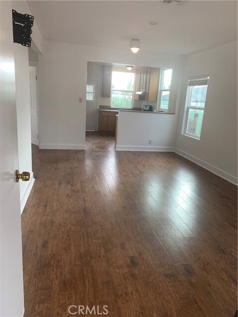 Building Photo - 2508 W Ave 34