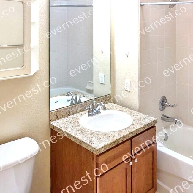 Foto del edificio - 2930 Bluff St