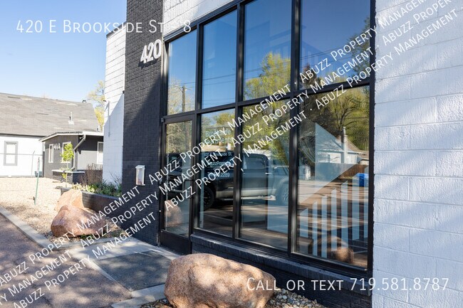 Building Photo - 420 E Brookside