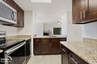 Building Photo - 4850 E Desert Cove Ave
