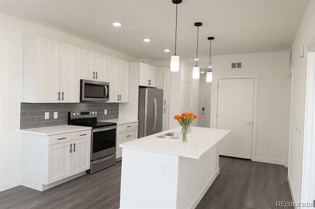 Foto principal - 4900 W 29th Ave