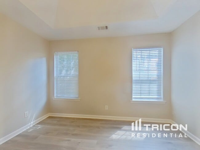 Building Photo - 10622 Cherry Cove