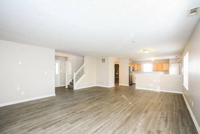 Foto del edificio - 5531 Fair Ridge Pl