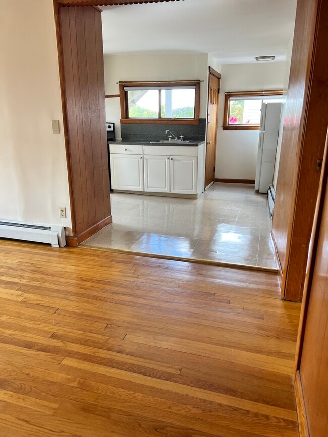 Building Photo - 37 Arlington St