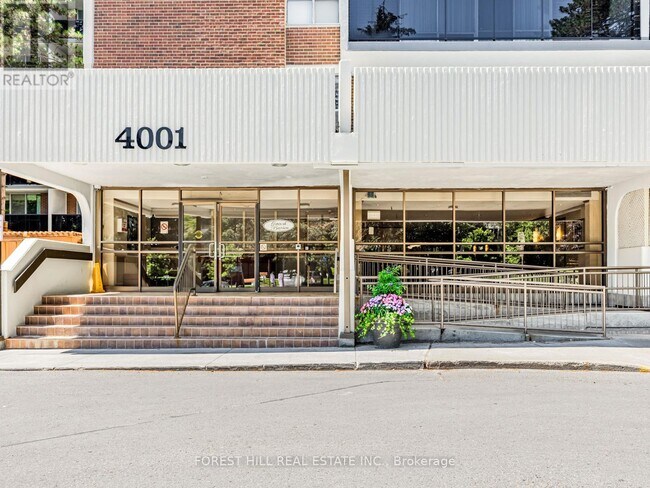 Photo du bâtiment - 4001-4001 Bayview Ave
