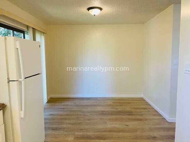 Foto del edificio - 1488-1494 Valle Vista Ave