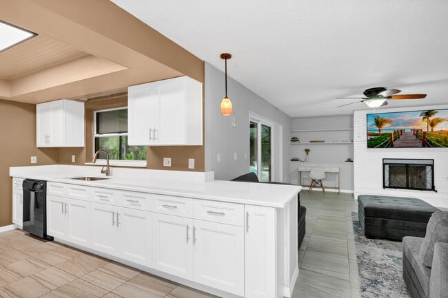 Building Photo - 2445 Keiser Ct