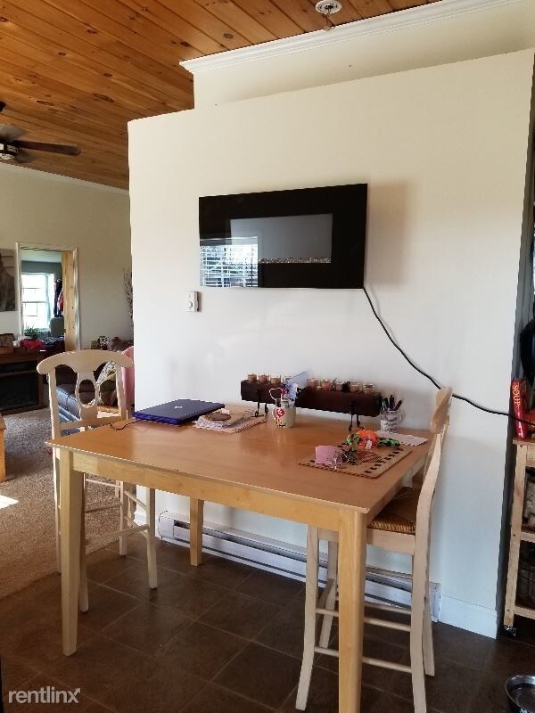 Building Photo - 2 br, 1 bath House - 30 Emmons  Rd