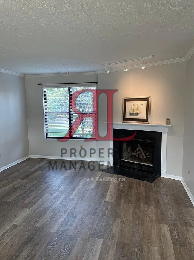 Building Photo - 2727 Greystone Dr