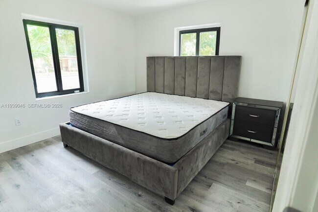 Foto del edificio - 13890 NW 5th Ave