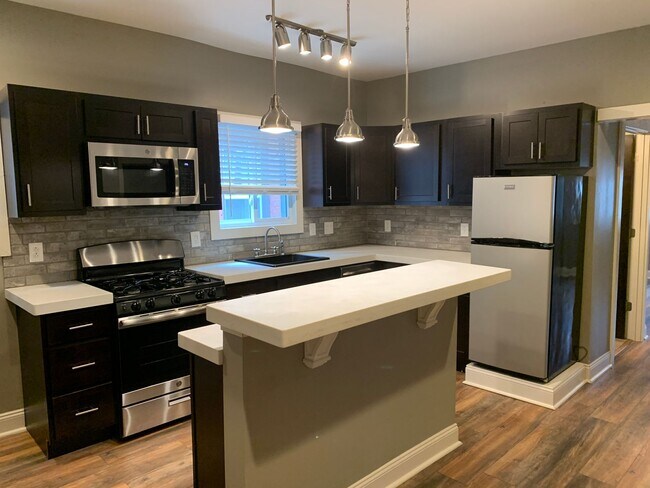 Photo - 544 N Sheridan Ave Apartment