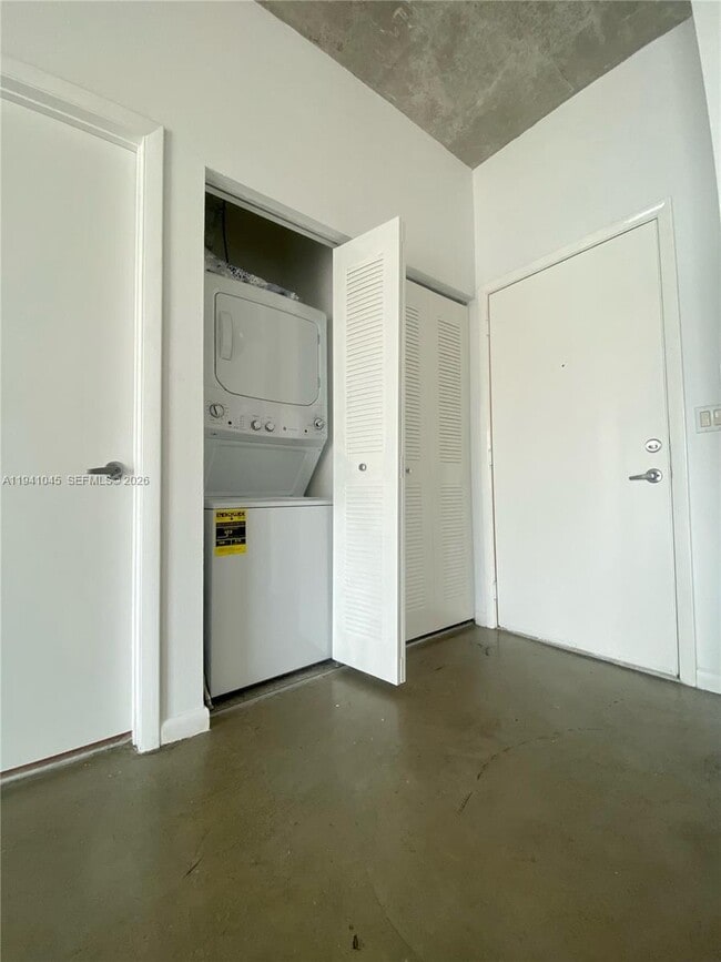 Foto del edificio - 234 NE 3rd St