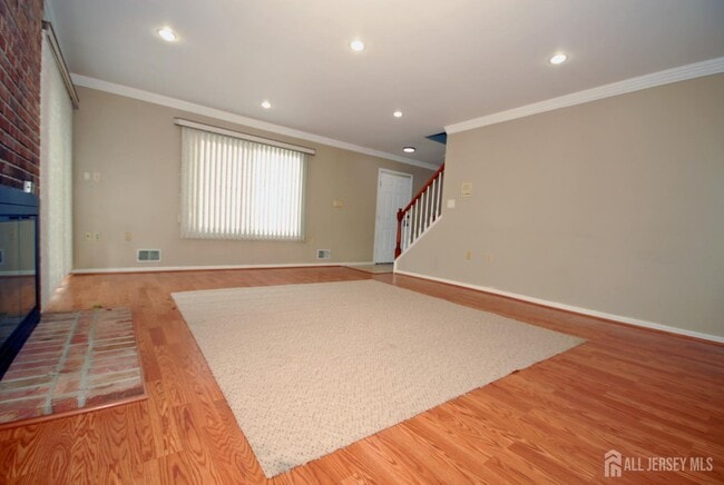 Building Photo - 96 Brewster Cir