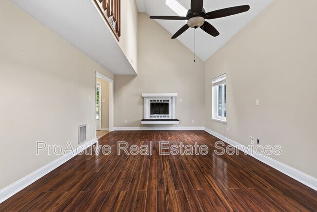Building Photo - 5025 Halwell Dr