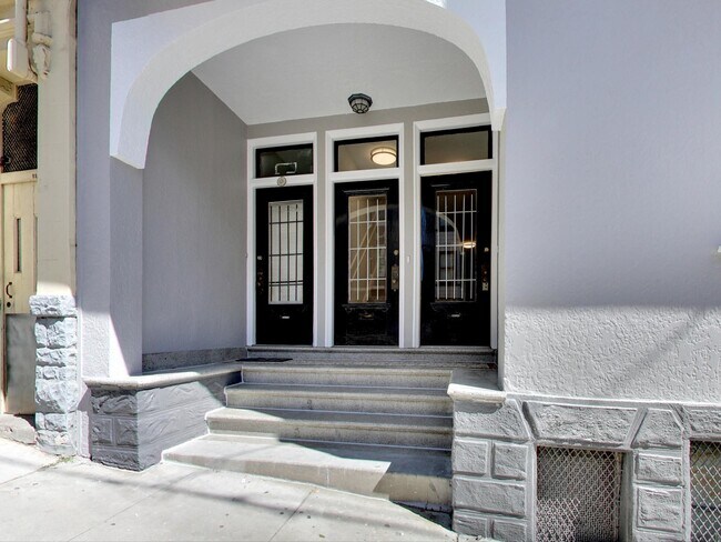Building Photo - 950 Jackson St