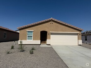 Building Photo - 3381 N Yavapai St