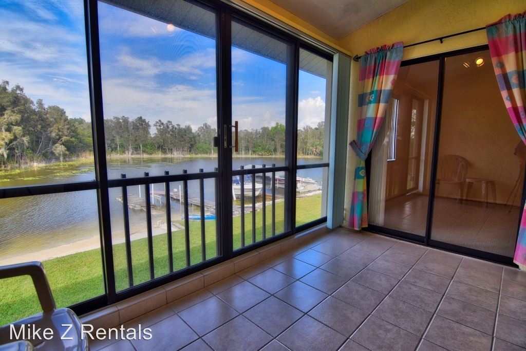 Foto principal - 17340 W Carnegie Cir