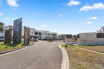 Building Photo - 12 Colbath Ave