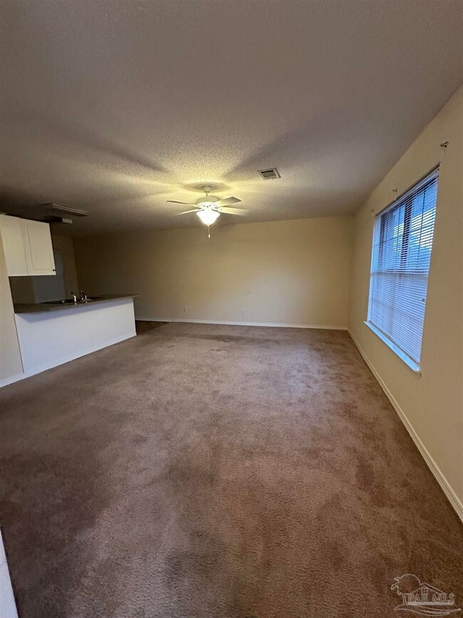 Foto del edificio - 9916 Guidy Ln