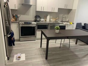 Building Photo - 13978 Fraser Hwy