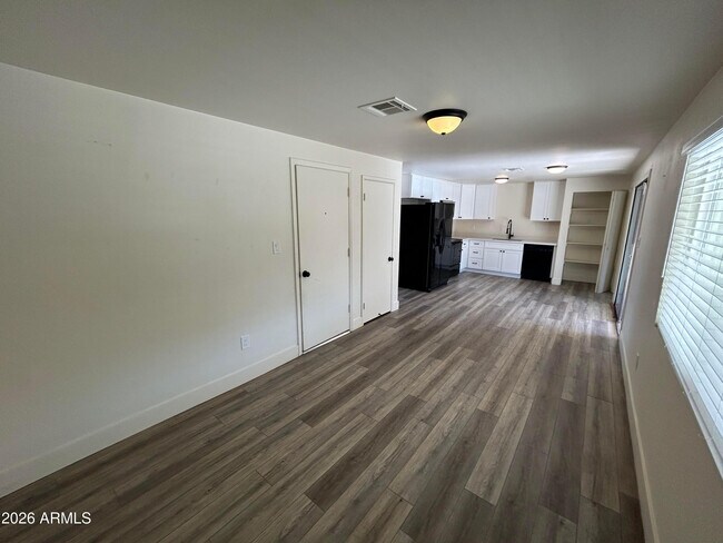 Foto del edificio - 1817 W Wood Dr