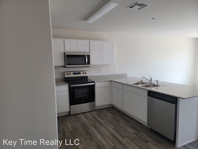Building Photo - 4 br, 2 bath House - 576 Holly Street