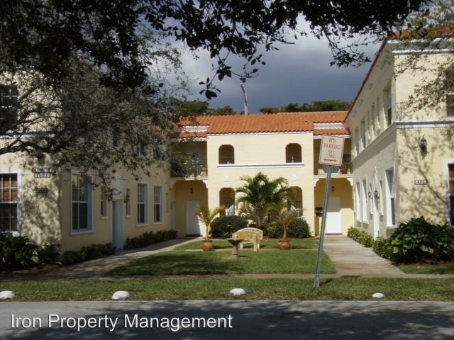 Primary Photo - 439-449 Anastasia Ave
