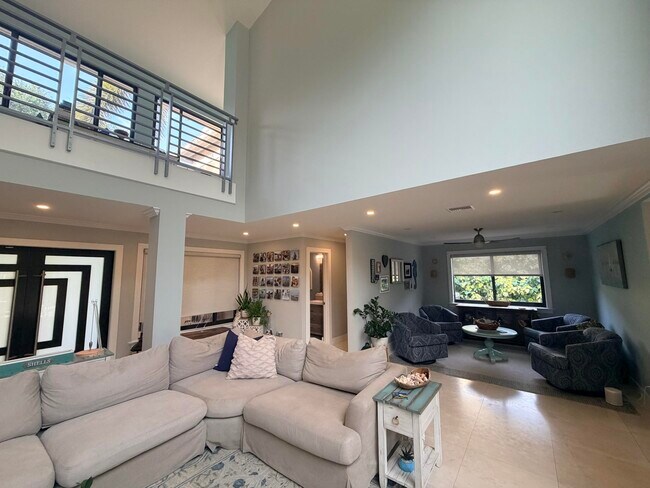 Foto del edificio - 3041 Perriwinkle Cir