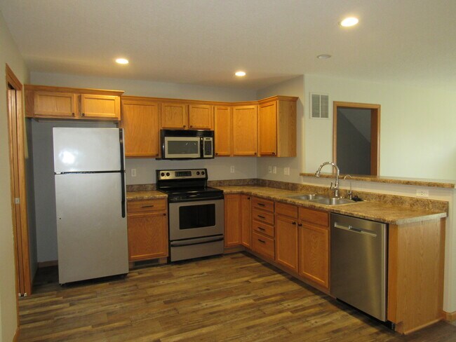 Building Photo - 708 Prairie Meadow Dr