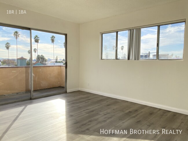 Foto del edificio - 7010 Lanewood Ave