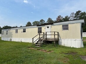 Building Photo - 208 Leatherwood Ln