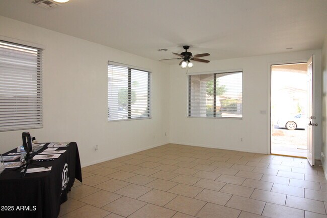 Foto del edificio - 14334 W Avalon Dr