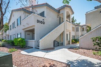 Building Photo - 3103 Key Largo Dr