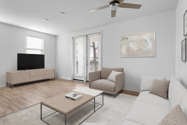 Building Photo - The Helmsman