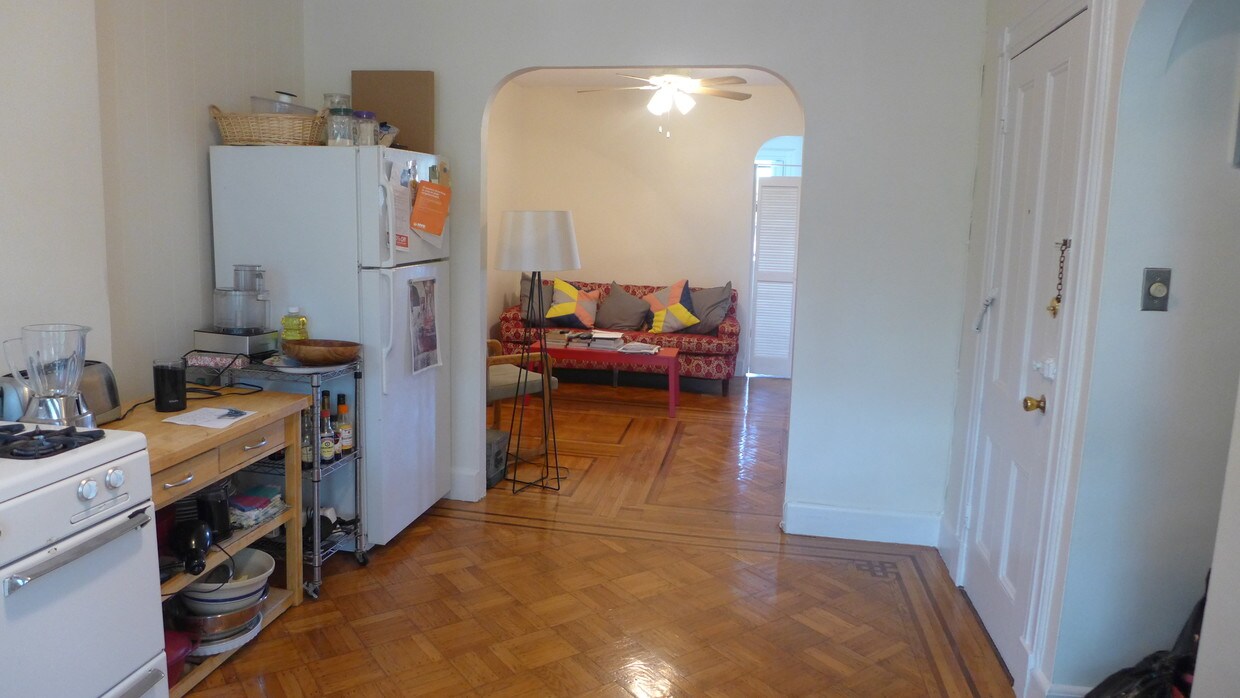 Primary Photo - 462 8th St
