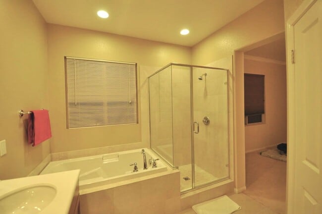 Building Photo - AVAILABLE JULY~ WONDERFUL CARMEL VALLEY 2BD/2.5BA CONDO! Only $3,595/mo!