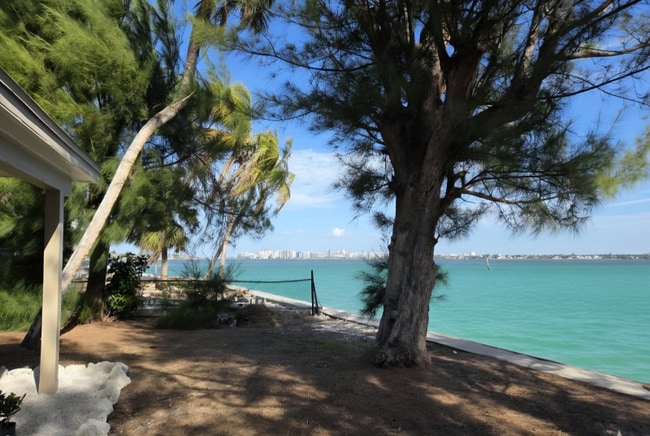 Foto del edificio - 3217 Higel Ave