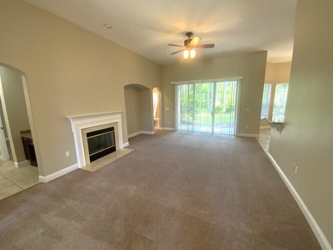 Building Photo - 3990 Royal Pines Dr